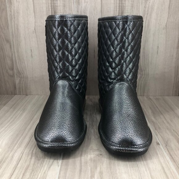 Bearpaw Boots Womens 8 Leigh Anne Metallic Gray Slip On Lined Quilted Winter - Picture 6 of 9